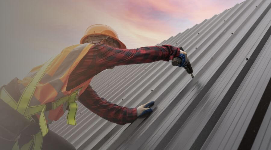 Expert Emergency Roof Repairs services in Little Cedar, IA